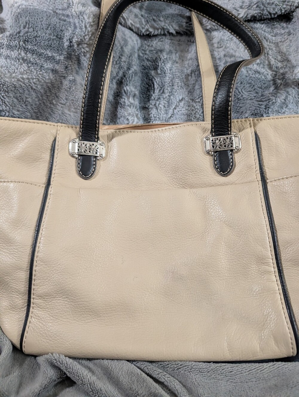 Brighton Beige Pebbled Leather Shoulder Purse Multi-Pocket Satchel Handbag